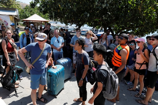 Gelombang turis asing saat tinggalkan Lombok