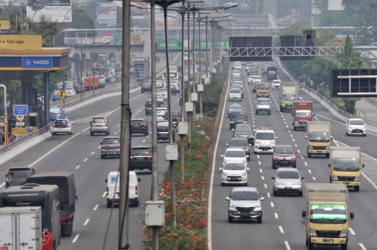 Mulai 18 Agustus, truk dibatasi lewat tol