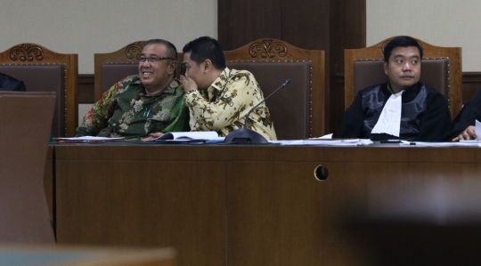 Dugaan suap, mantan Wali Kota dan Wali Kota non-aktif Kendari jalani sidang lanjutan
