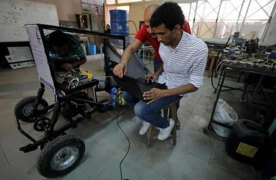 Mahasiswa Mesir ciptakan mobil berbahan bakar udara