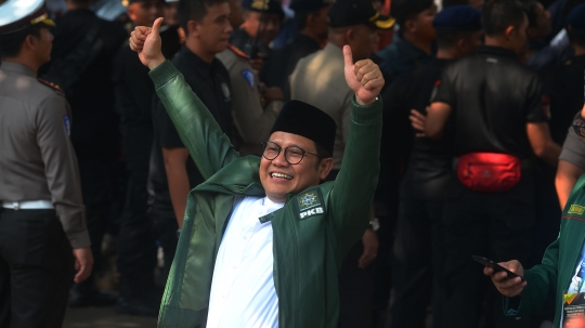 Semringah Jokowi usai daftar capres-cawapres bersama Ma'ruf Amin