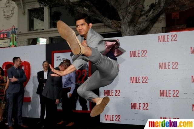 Foto : Aksi Iko Uwais pamer pencak silat di pemutaran film 