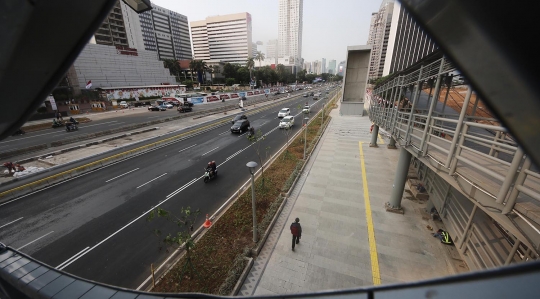 Melihat kondisi pedestrian Sudirman jelang Asian Games