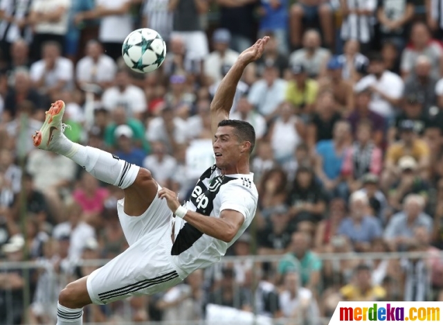 70 Gambar Cristiano Ronaldo Juventus Terbaru
