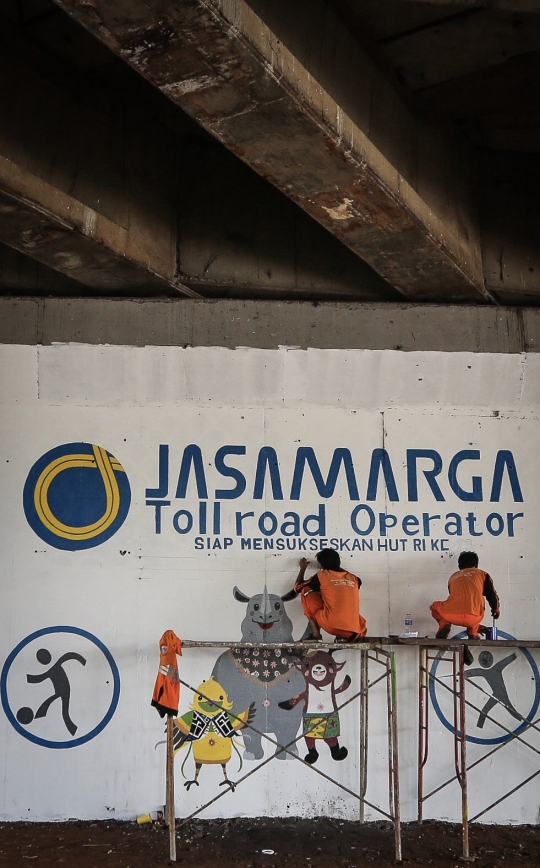 Mural Asian Games hiasi kolong jembatan layang tol