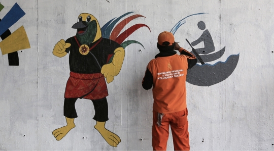 Mural Asian Games hiasi kolong jembatan layang tol