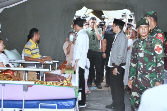 Jokowi jenguk korban gempa Lombok