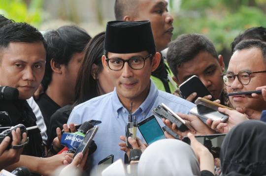 Laporkan kekayaan ke KPK, Sandiaga dikepung wartawan