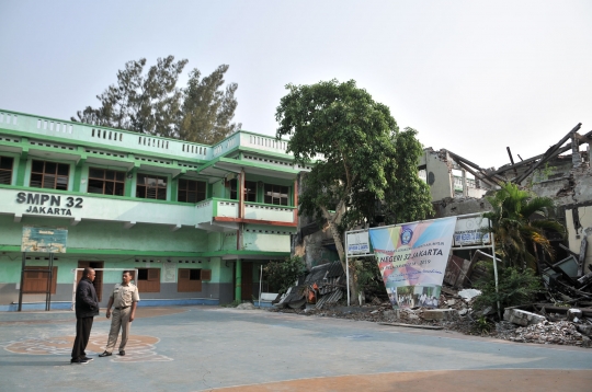 Meratapi gedung SMPN 32 terbengkalai setelah 8 bulan ambruk