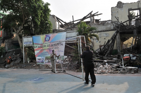 Meratapi gedung SMPN 32 terbengkalai setelah 8 bulan ambruk