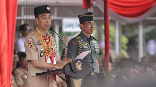 Jokowi dan Iriana hadiri upacara HUT ke-57 Pramuka