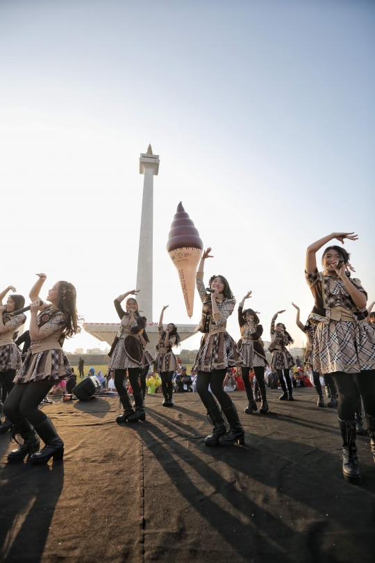 JKT48 ramaikan puncak kirab obor Asian Games 2018