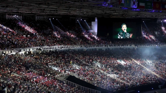 Gemerlap Stadion GBK dipadati ribuan penonton Asian Games 2018