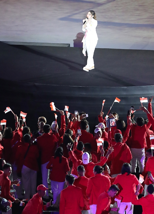 Via Vallen tampil menghipnotis di pembukaan Asian Games 2018