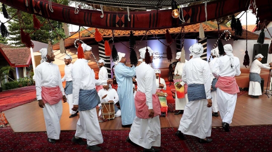 Mengunjungi pameran budaya Arab Saudi