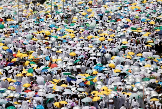 Penampakan jutaan jemaah haji wukuf di Arafah
