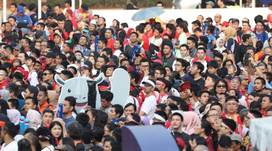 Ribuan suporter Indonesia serbu Istora Senayan