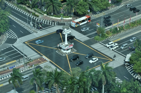 Wajah baru simpang jalan MH Thamrin-Sudirman yang semakin keren