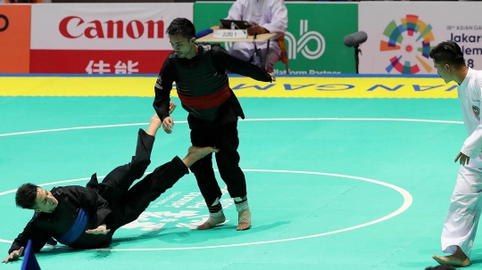 Dua pesilat Indonesia kembali masuk ke delapan besar