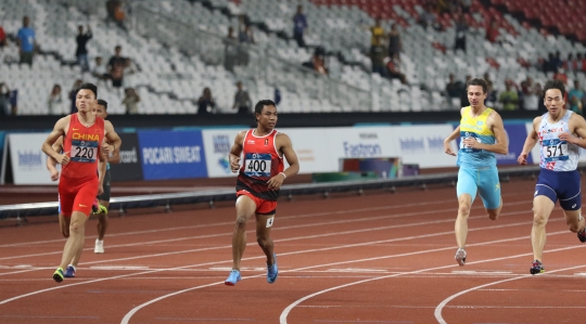 Aksi Zohri saat masuk semifinal di kualifikasi lari 100 meter