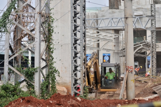 Progres proyek Double Double Track Manggarai-Jatinegara