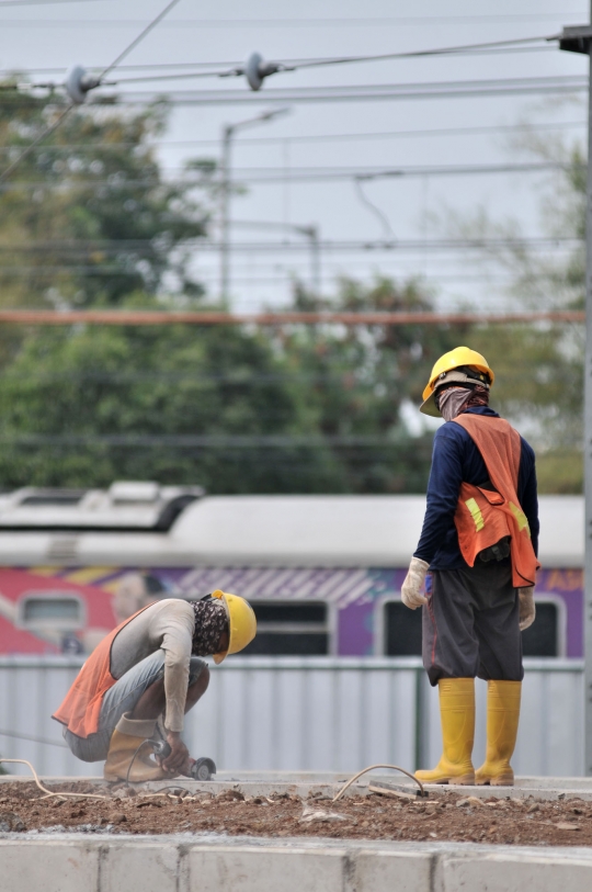 Progres proyek Double Double Track Manggarai-Jatinegara