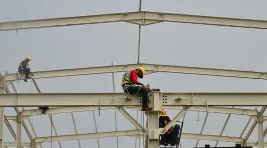 Pembangunan Skybridge Tanah Abang rampung Oktober 2018