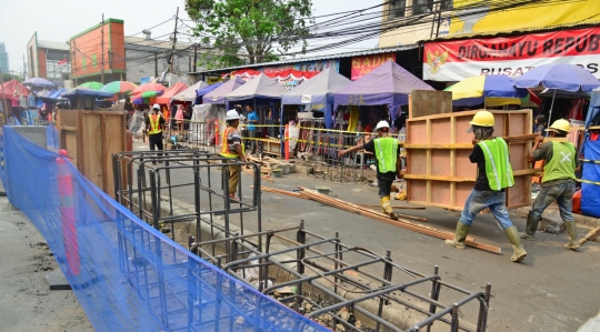 Pembangunan Skybridge Tanah Abang rampung Oktober 2018