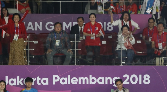 Ekspresi Megawati dan menteri Kabinet Kerja saat nonton final bulutangkis