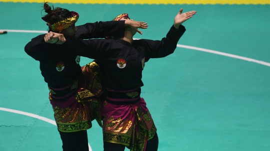 Pencak silat ganda putri Indonesia sumbang emas Asian Games 2018