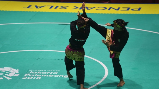 Pencak silat ganda putri Indonesia sumbang emas Asian Games 2018