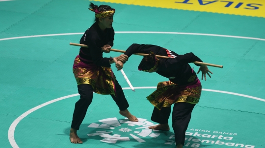 Pencak silat ganda putri Indonesia sumbang emas Asian Games 2018