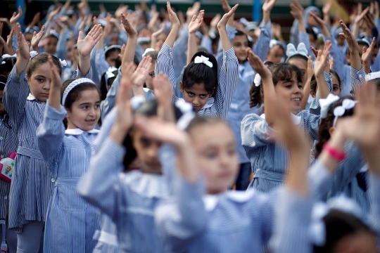 Keceriaan anak-anak Jalur Gaza di hari pertama sekolah