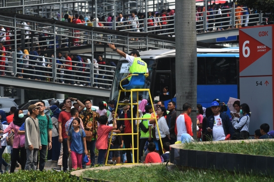 Ribuan warga padati GBK jelang penutupan Asian Games 2018