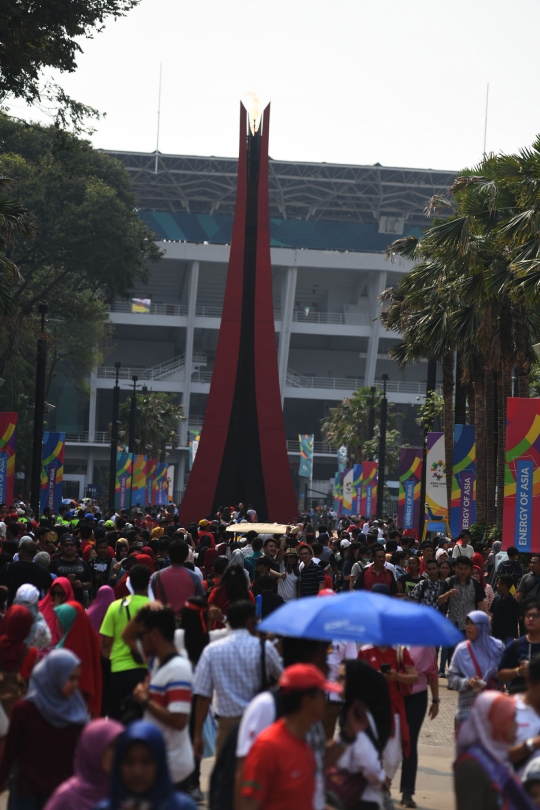 Ribuan warga padati GBK jelang penutupan Asian Games 2018