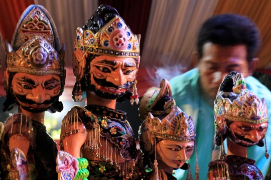 Seni rakyat Sunda di Tanah Ngapak