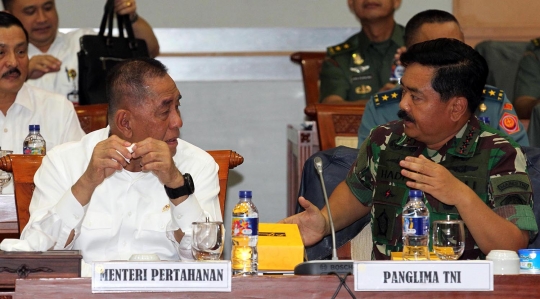 Menhan dan Panglima TNI rapat dengan Komisi I DPR