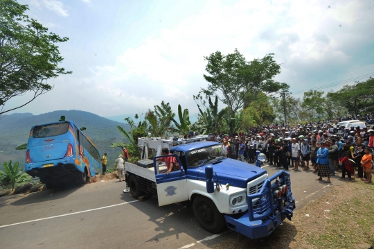 Penampakan bis yang tewaskan 21 penumpang di Sukabumi