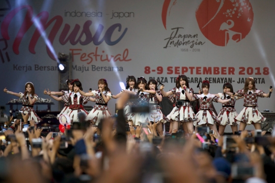 Serunya kolaborasi JKT48 dan AKB48 di Indonesia - Japan Music Festival 2018