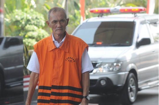 KPK periksa eks anggota DPRD Sumut Elezaro Duha