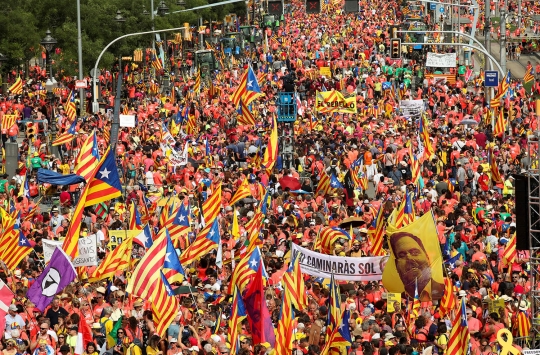 Jutaan warga Catalan tuntut kemerdekaan