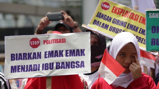 Demo emak-emak tolak dieksploitasi Sandiaga