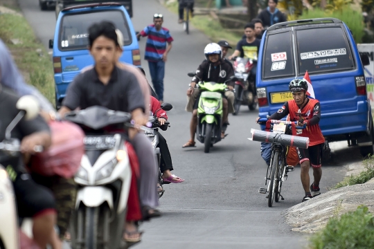 Keseruan gowes bareng dari Monas ke Gunung Salak