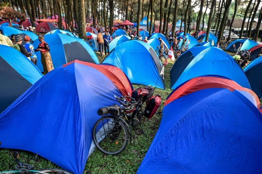 Keseruan gowes bareng dari Monas ke Gunung Salak