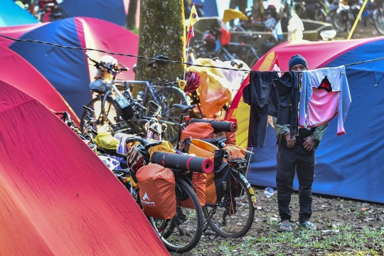 Keseruan gowes bareng dari Monas ke Gunung Salak