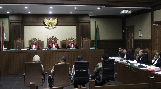 Dudy Jocom jalani sidang lanjutan terkait suap kampus IPDN
