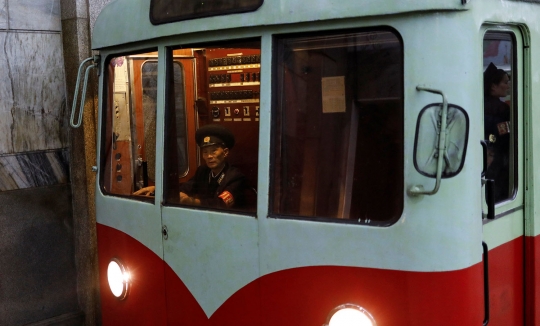 Denyut pengguna kereta bawah tanah di Korea Utara
