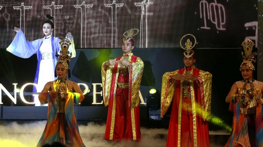 Serunya pentas Beijing Opera yang tampilkan budaya Tiongkok dan Indonesia