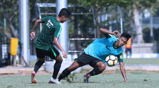 Timnas Indonesia U-19 latihan matangkan pola permainan