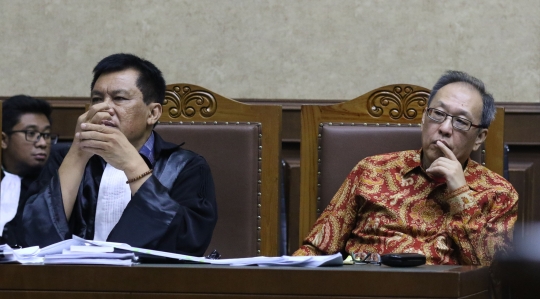 Irvanto dan Made Oka Masagung jalani sidang lanjutan kasus e-KTP